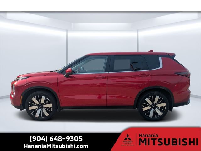 Used 2025 Red Mitsubishi SE image 6