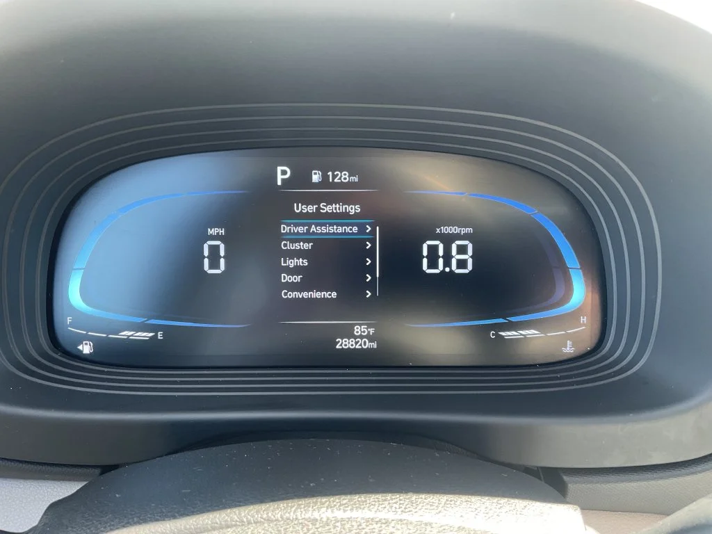 Used 2025 Gray Hyundai SEL image 31