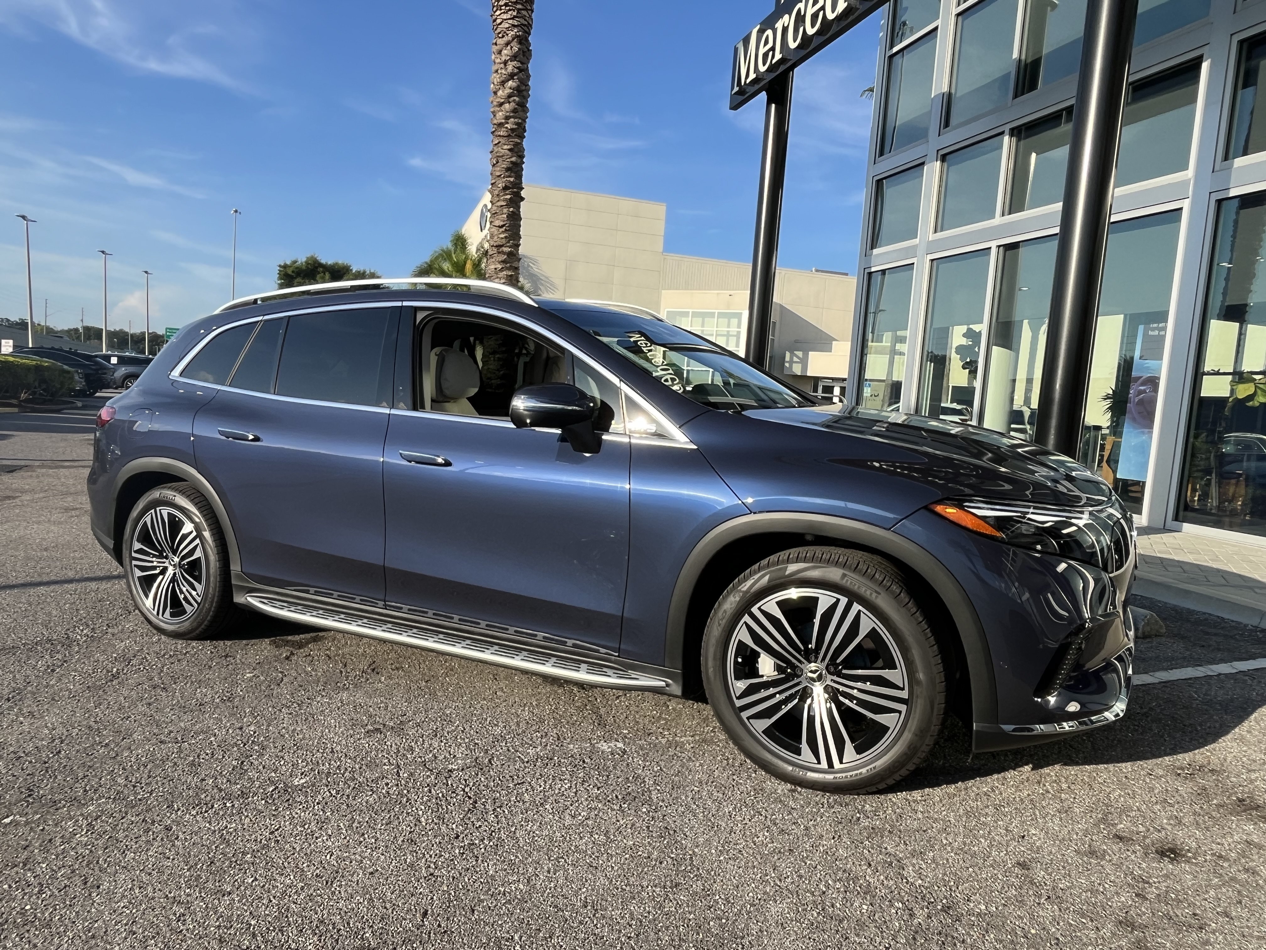 New 2026 Twilight Blue Metallic Mercedes-Benz EQS 400 image 9
