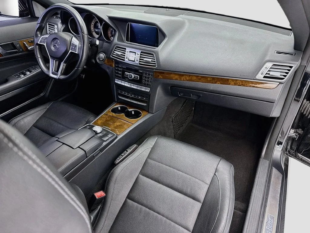 Used 2015  Mercedes-Benz E 550 image 16