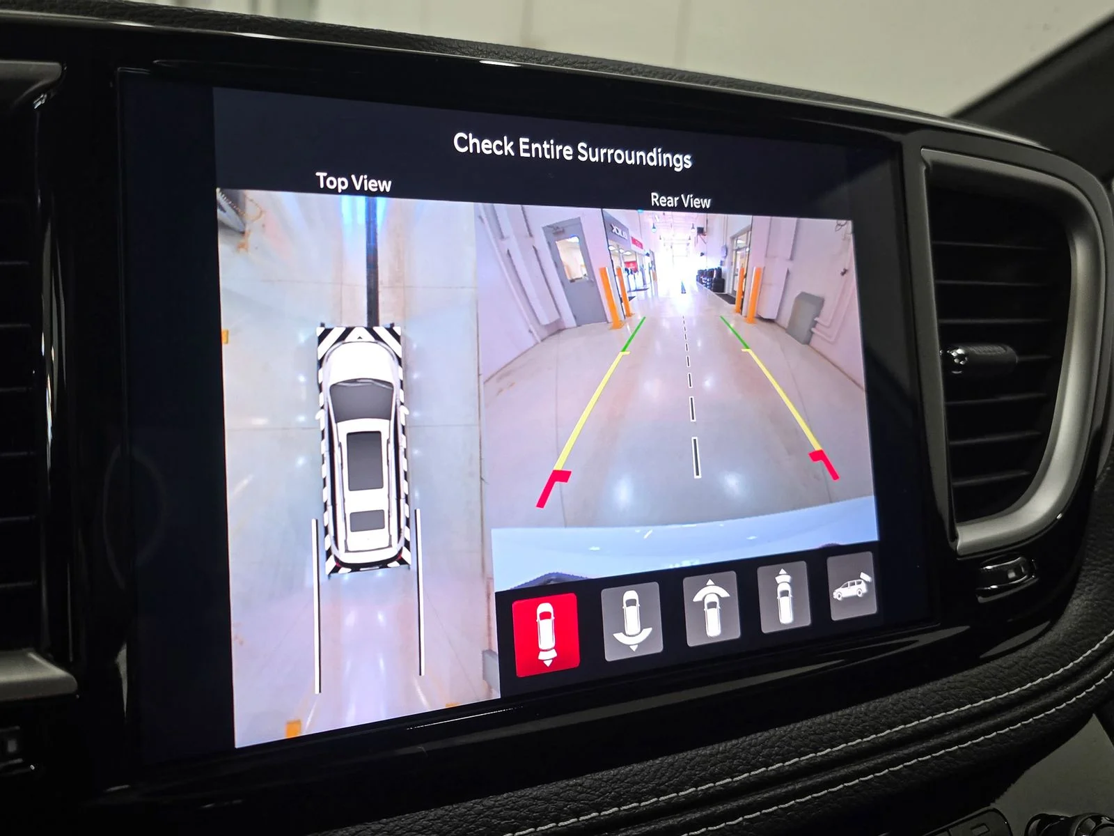2026 Chrysler Pacifica Select - Photo 44