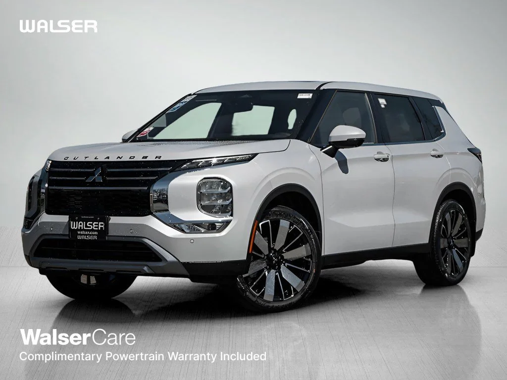2026 Mitsubishi Outlander SE FWD's photo