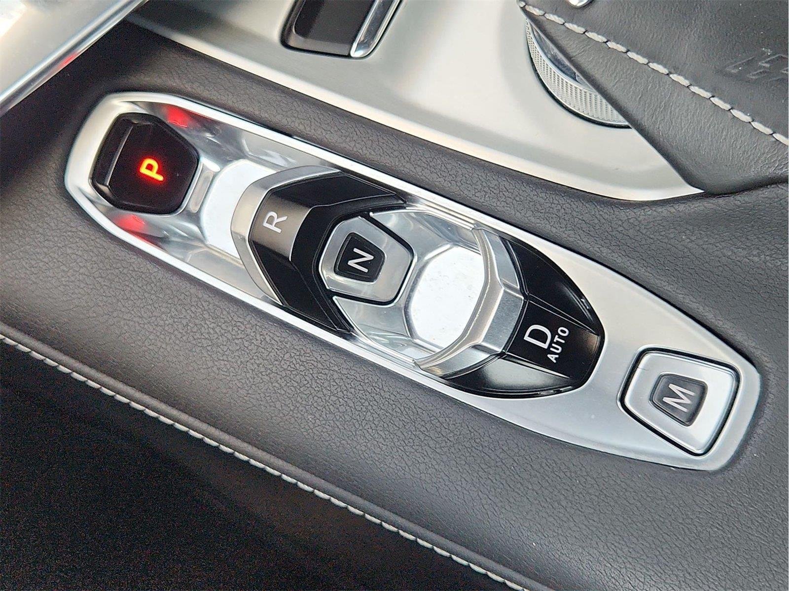 2020 Chevrolet Corvette Stingray photo 15 of 30
