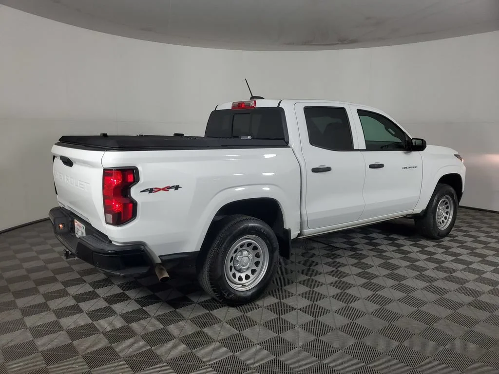 Used 2024 Summit White Chevrolet WT image 4