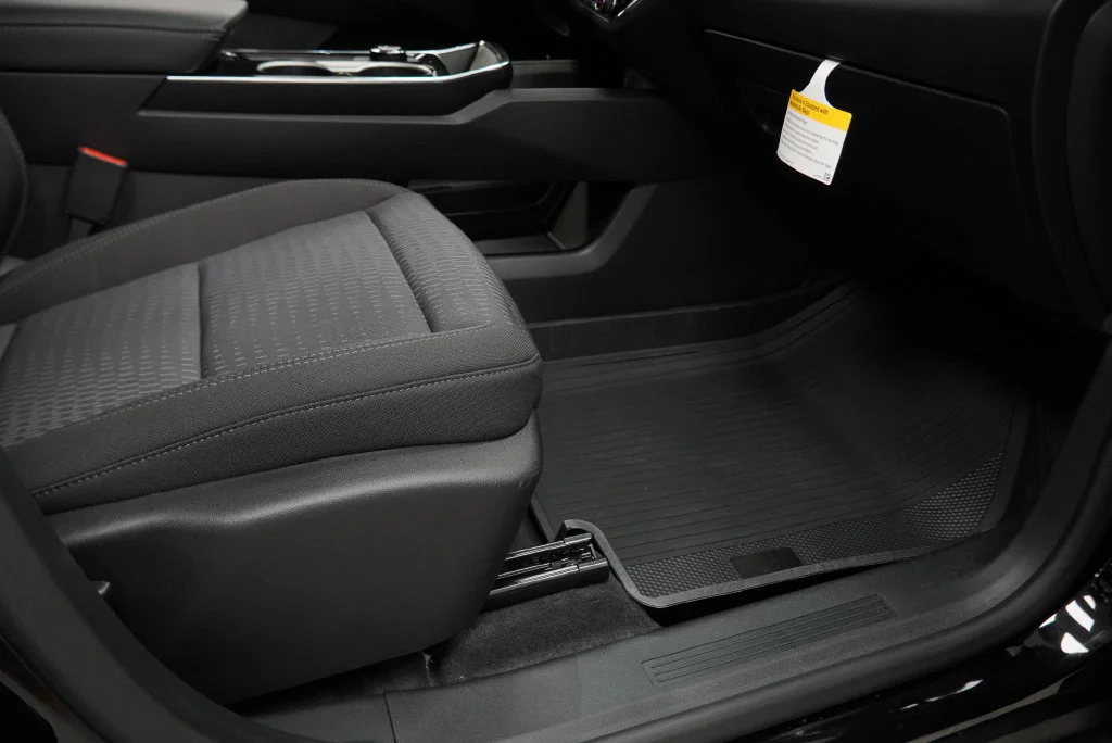 New 2027 Mosaic Black Metallic Chevrolet LT image 30