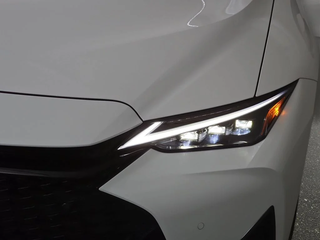 New 2026 Ultra White Lexus F SPORT AWD image 28