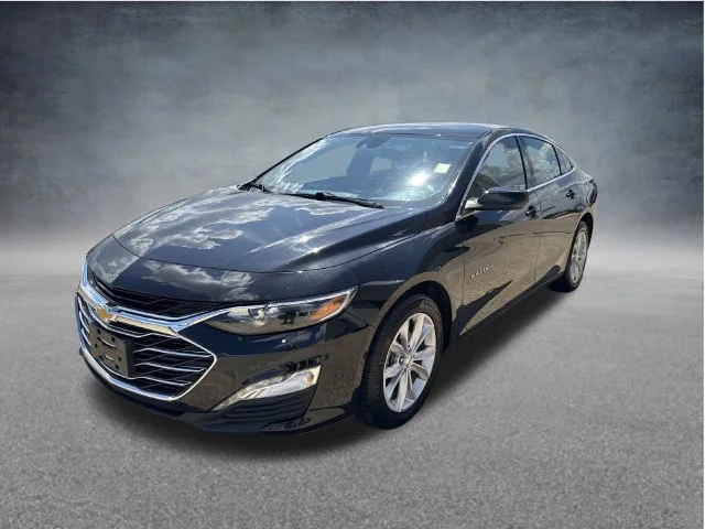 Used 2025 Black Chevrolet LT image 7