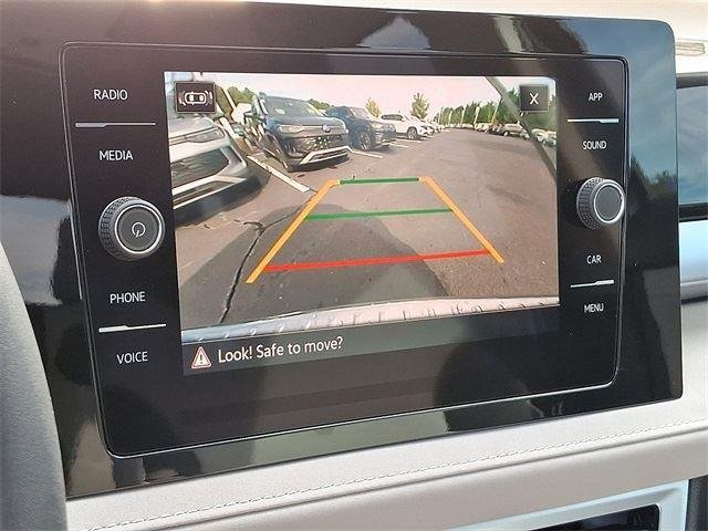 2025 Volkswagen Taos SE - Photo 15