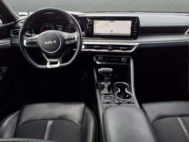 Used 2023 White Kia GT-Line image 15