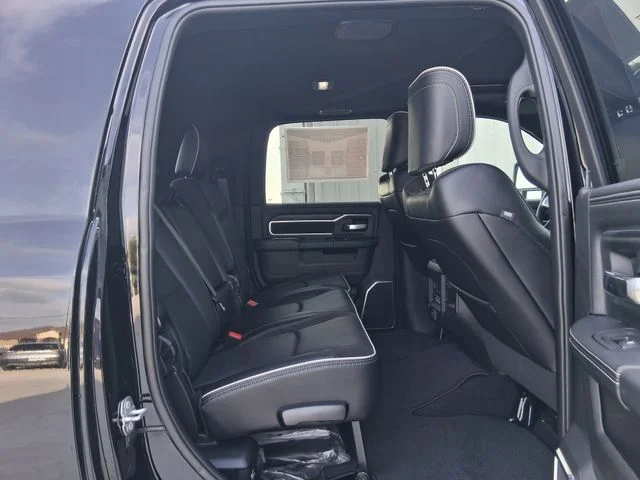 New 2026 Diamond Black Crystal Pearl-Coat Exterior Paint RAM Laramie image 23