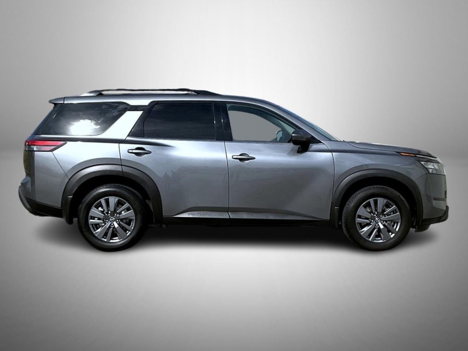 Used 2024 Gray Nissan SV image 4