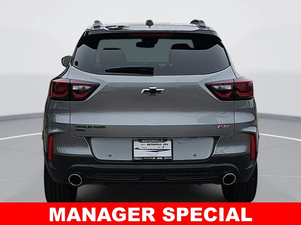 Used 2024 Gray Chevrolet RS image 4