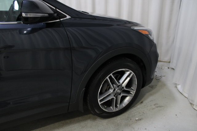 Used 2017 Blue Hyundai SE Ultimate image 39
