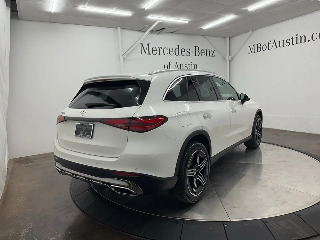 Used 2026 White Mercedes-Benz GLC 300 image 7