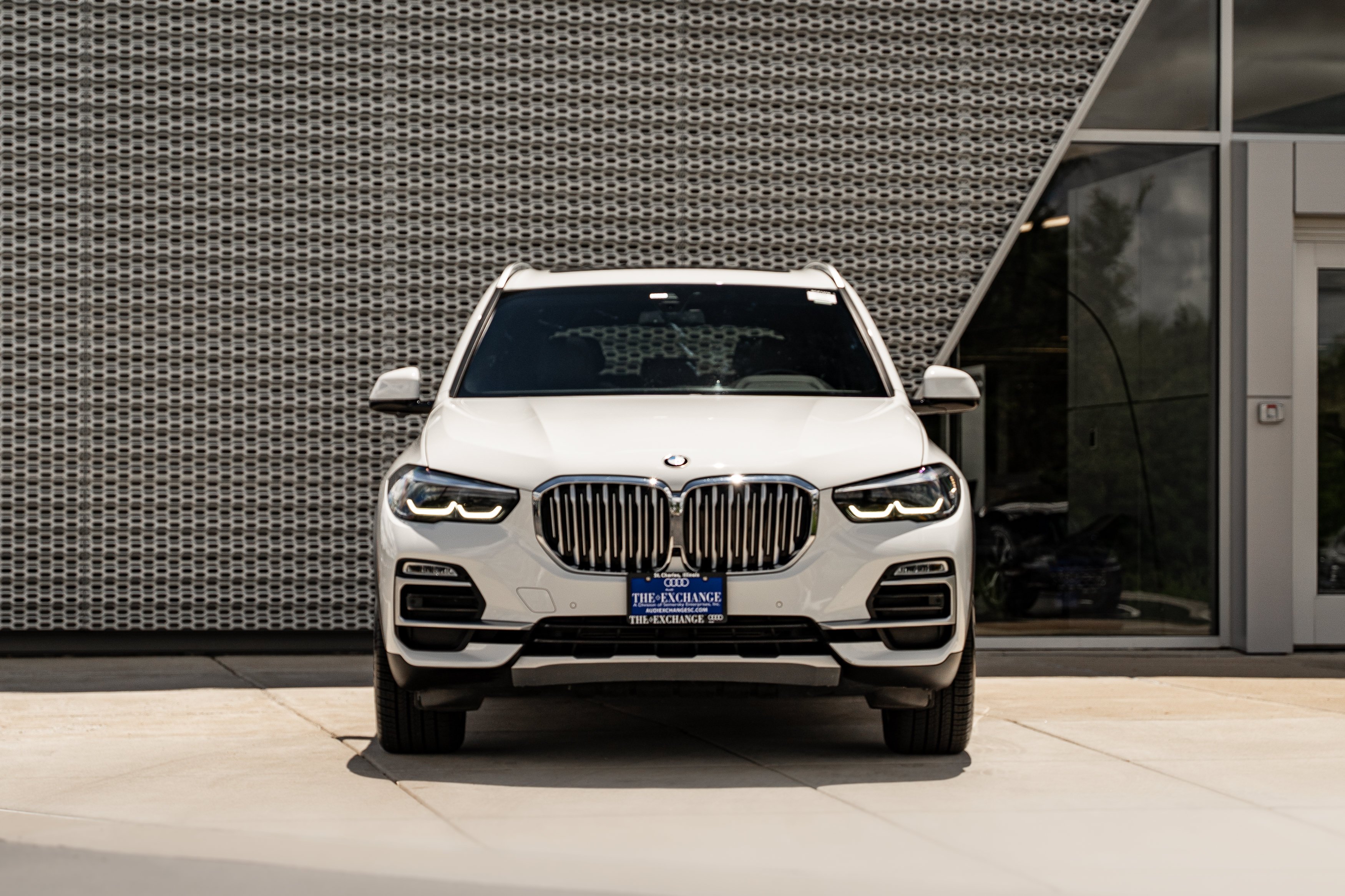 Used 2021 Alpine White BMW xDrive40i image 34