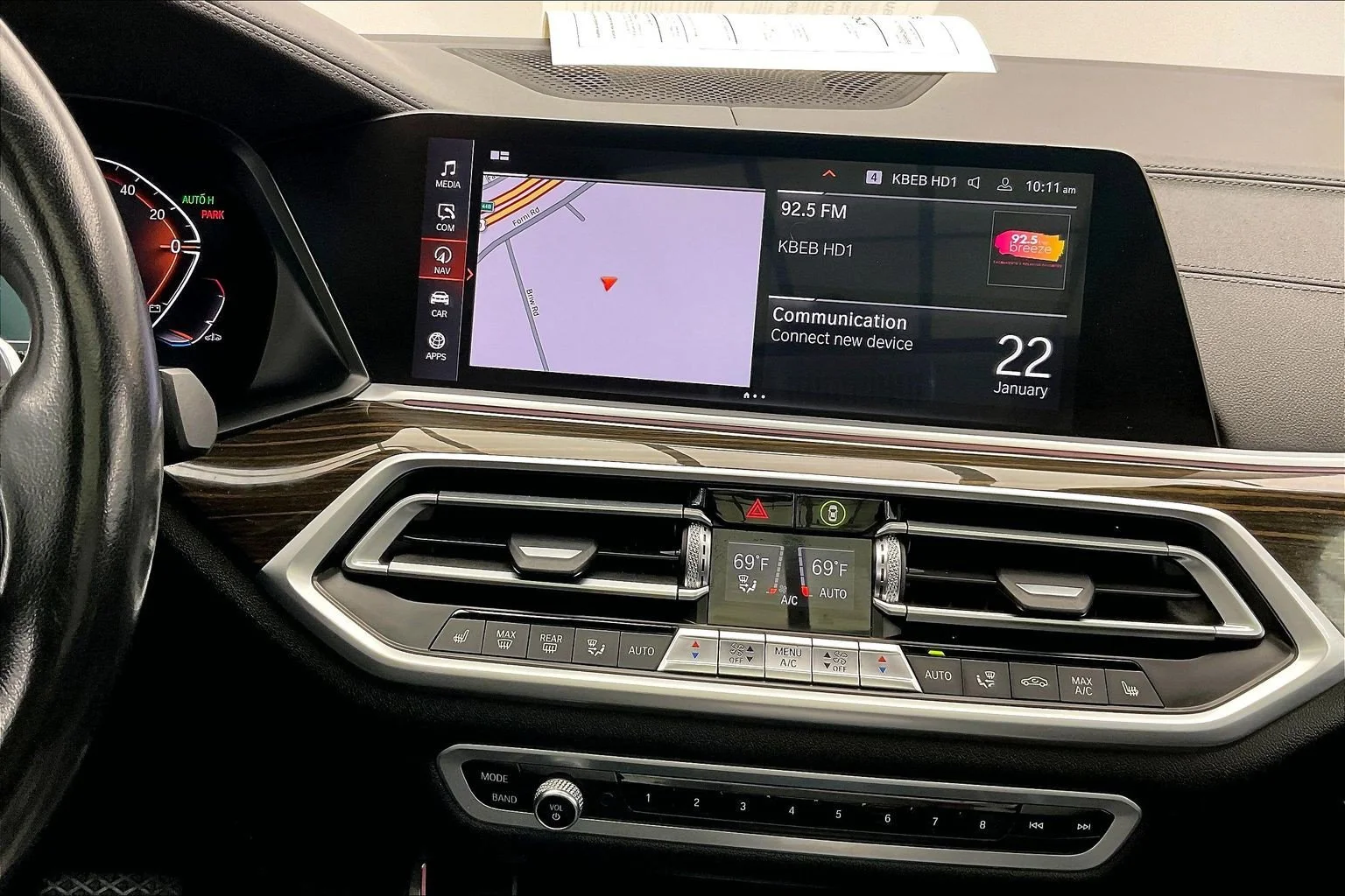 Used 2021 Arctic Gray Metallic BMW xDrive40i image 5