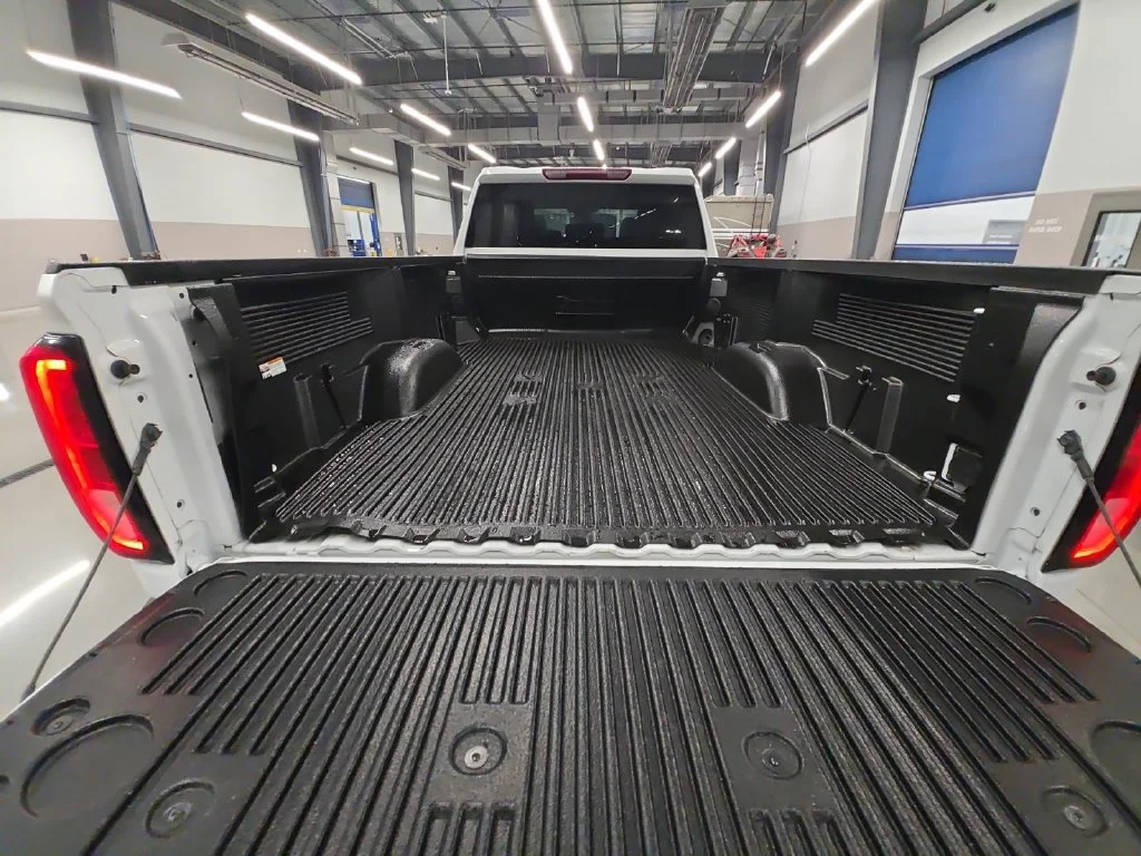 Certified Used 2025 Summit White GMC SLE image 29