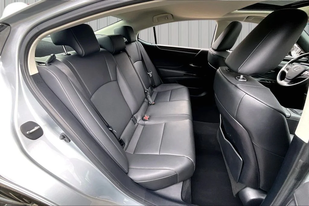 Used 2024 Silver Lexus 350 image 25