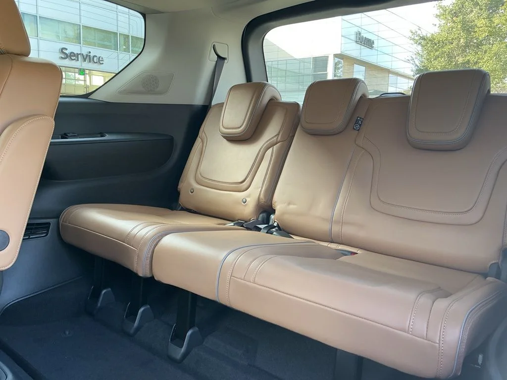 New 2026 RADIANT WHITE INFINITI Luxe 4WD image 27