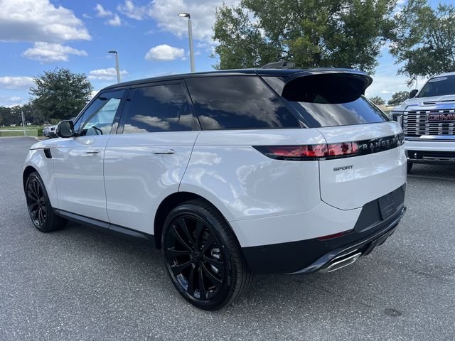 New 2026 Borasco Grey Land Rover SE image 3