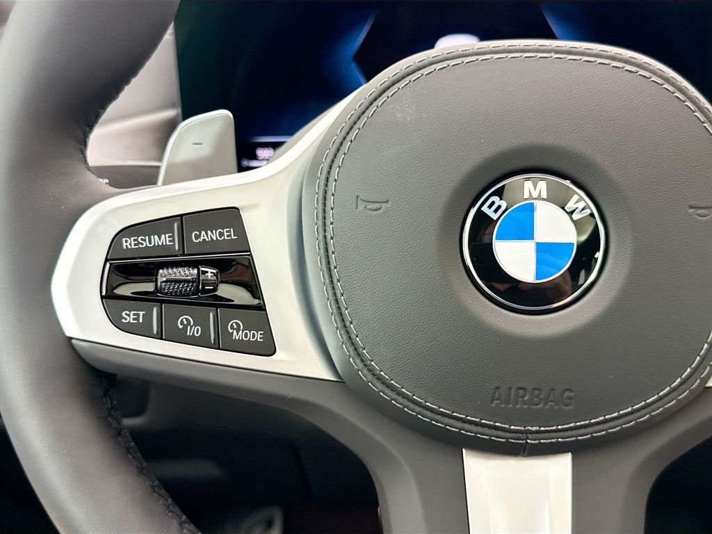 New 2026 Alpine White BMW sDrive40i image 11