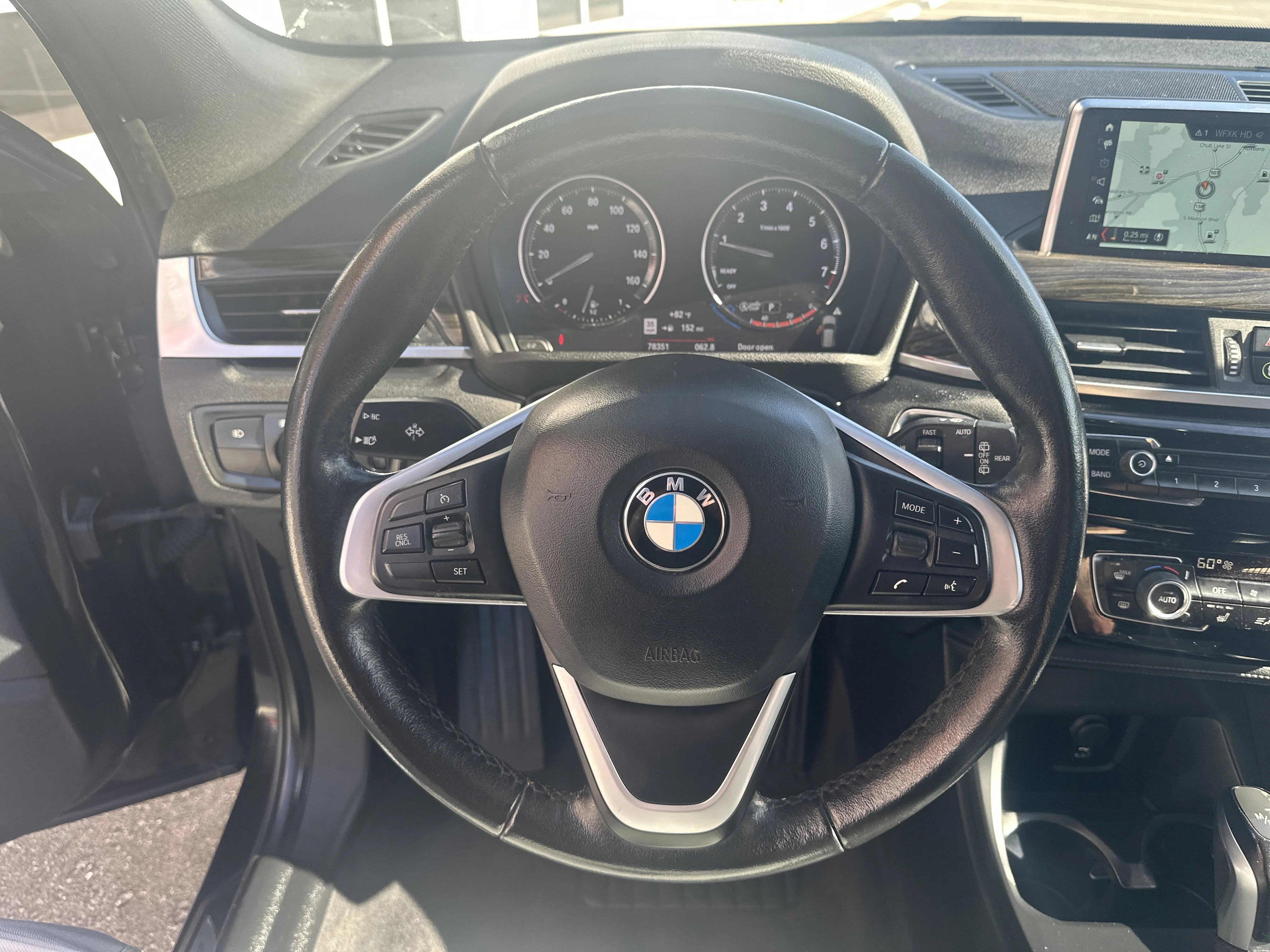 Used 2019 Black Sapphire Metallic BMW xDrive28i image 12