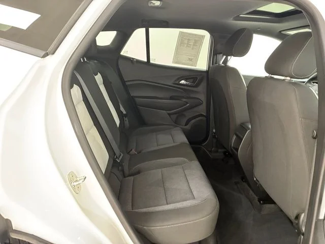 2024 Chevrolet Trax RS - Photo 16