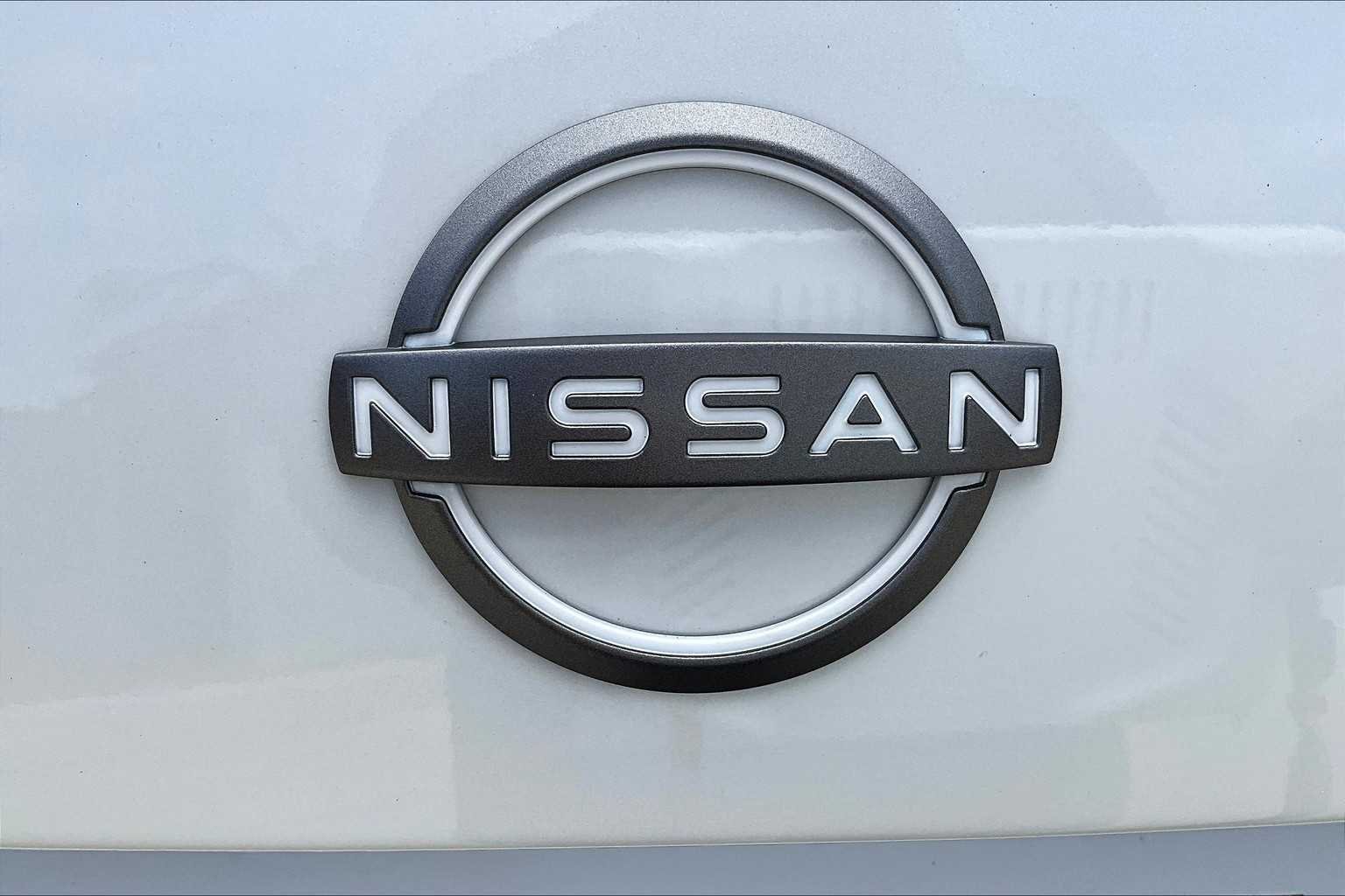 2025 Nissan Versa Sedan SV - Photo 8