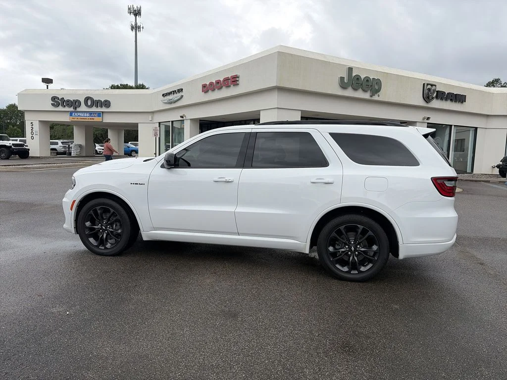 Used 2025 White Dodge R/T image 3