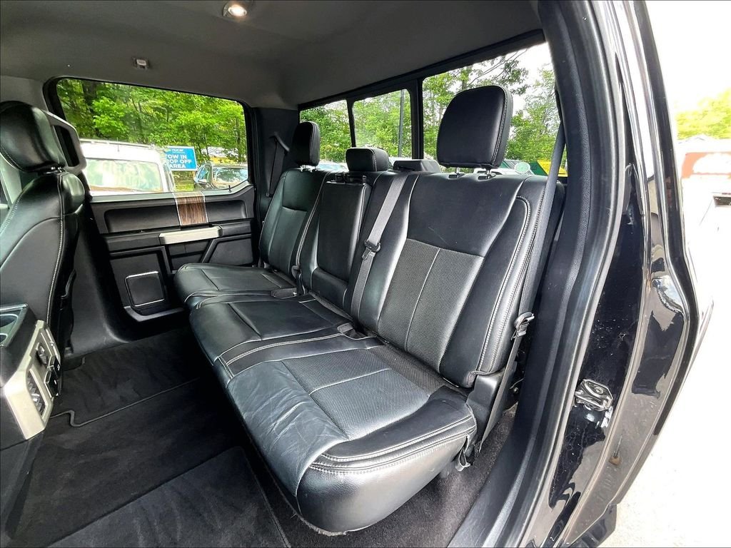 Used 2020 Black Metallic Ford Lariat image 15