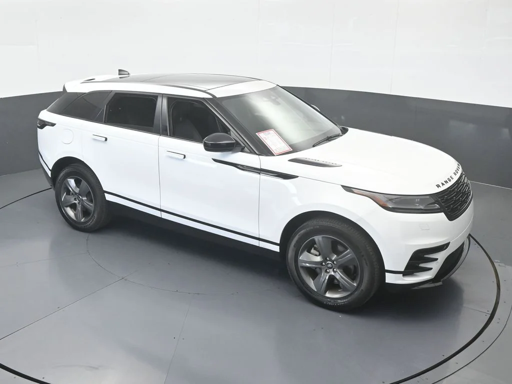 Used 2025 Gray Land Rover Dynamic SE image 50