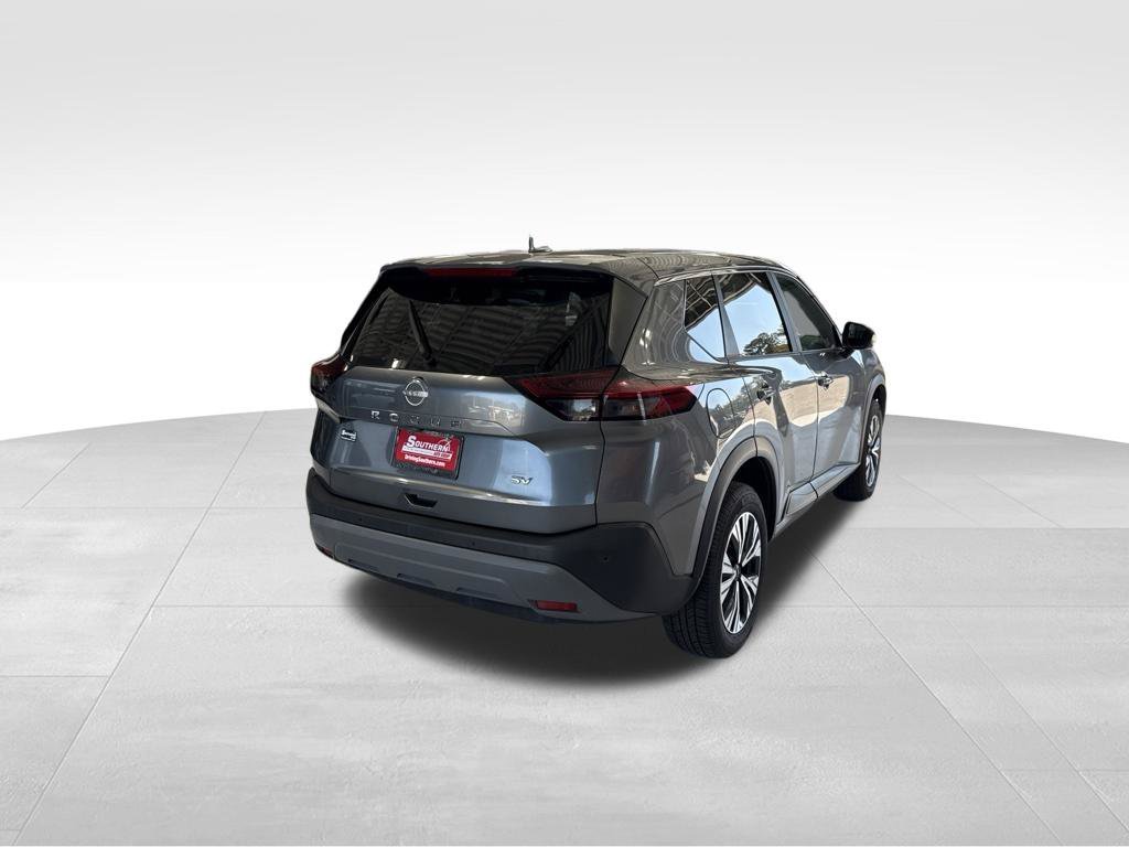 Used 2023 Gray Nissan SV image 8