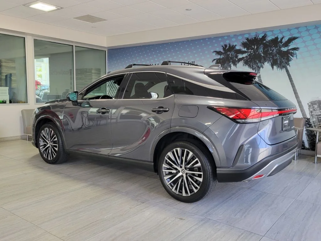 Certified Used 2024 SONIC CHROME Lexus 350 Premium Plus image 3