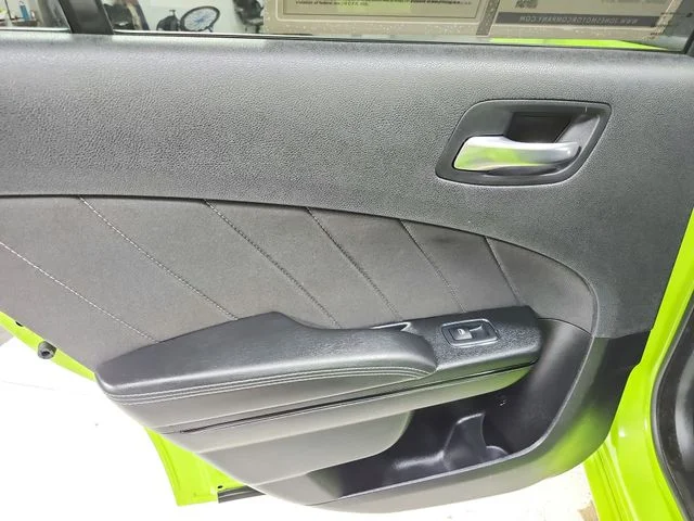Used 2023 Green Dodge SXT image 39