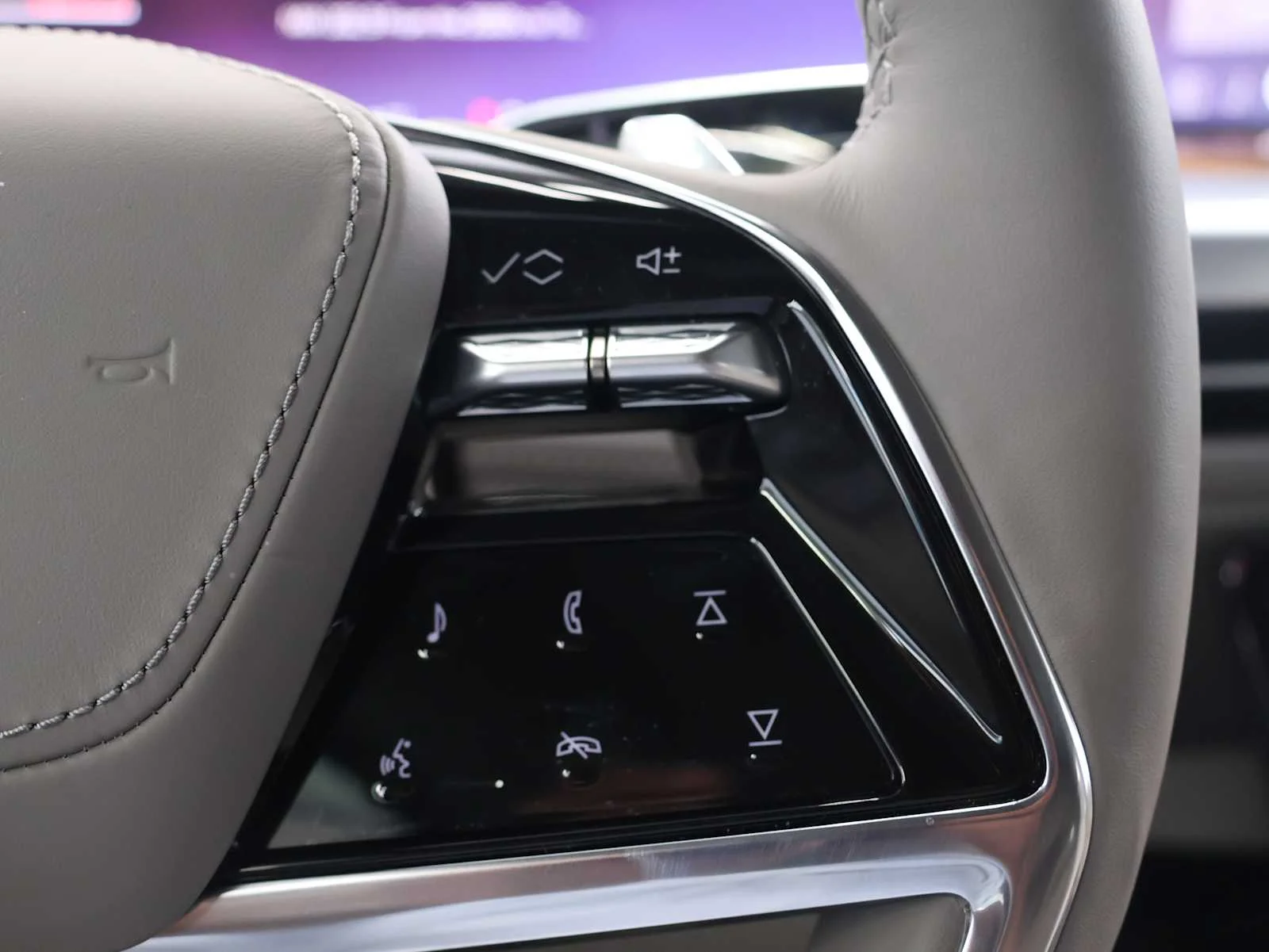Used 2026 Galactic Gray Metallic Cadillac 4WD Platinum Sport image 22