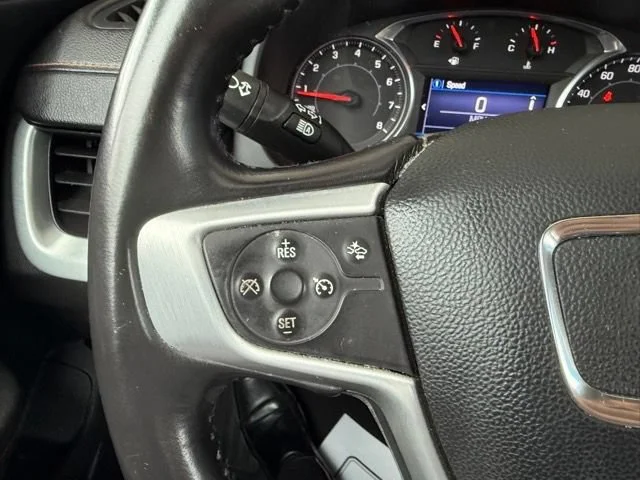 Used 2021 Summit White GMC SLE image 15