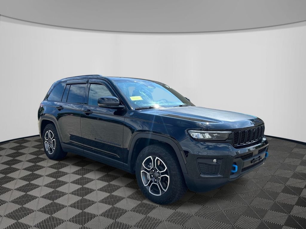 Used 2022 Black Jeep Trailhawk 4xe image 8