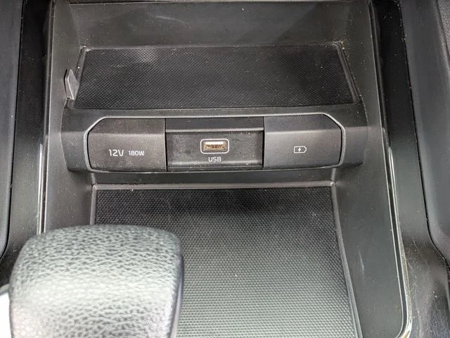 Used 2021 Purple Kia LX image 29