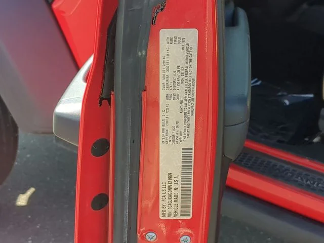 Used 2022 Red Jeep Sport S image 36