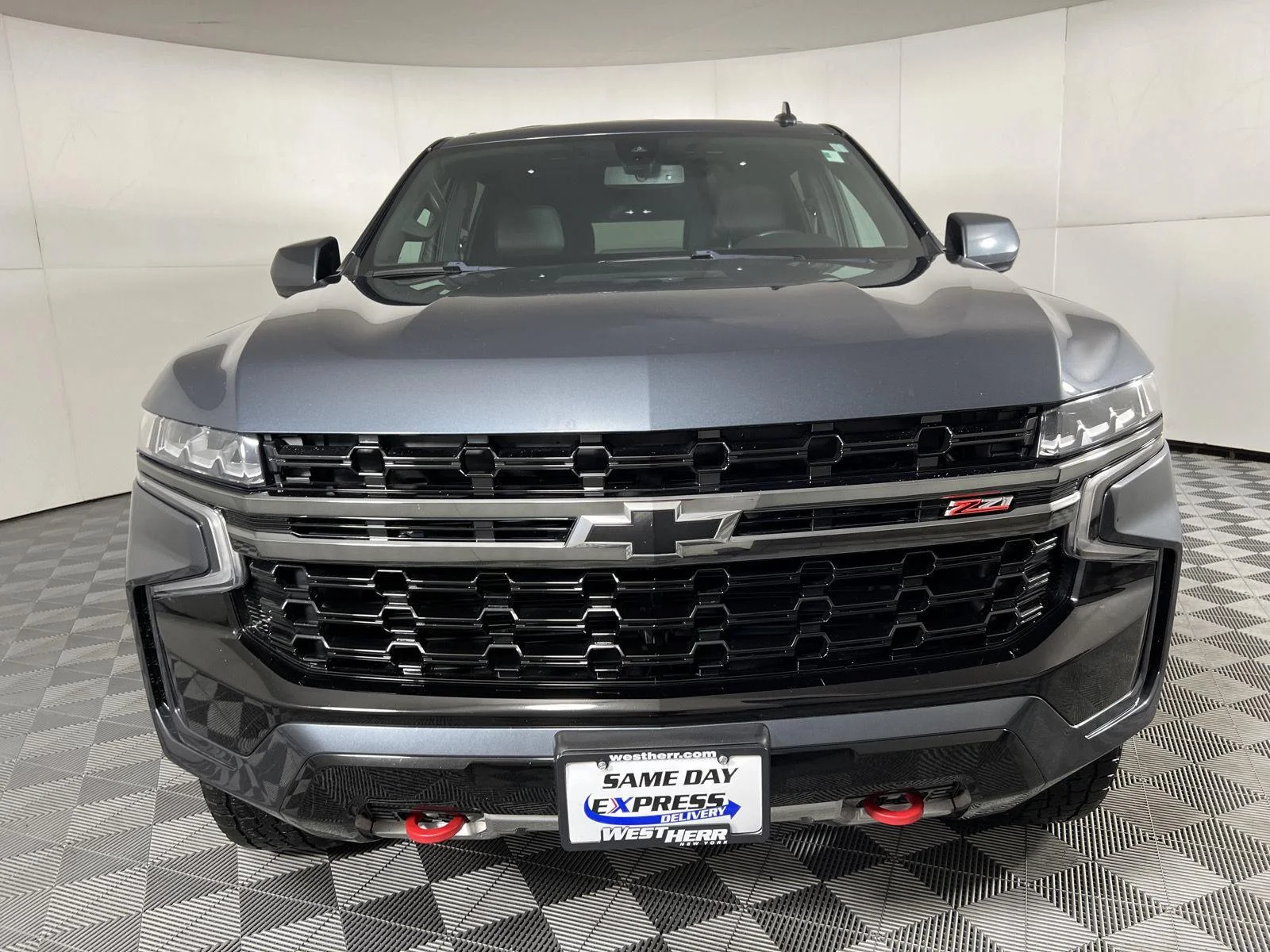 Used 2021 Shadow Gray Metallic Chevrolet Z71 image 10