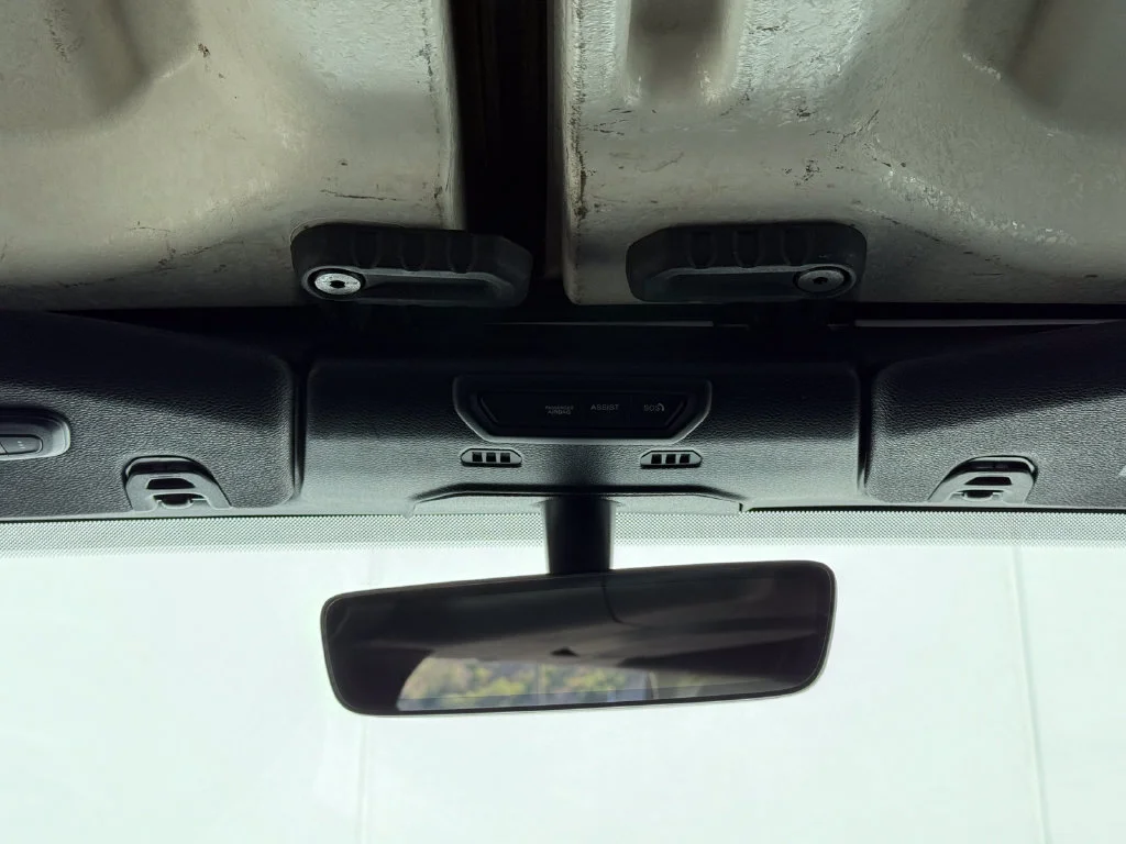 Used 2022  Jeep Unlimited Sahara image 23