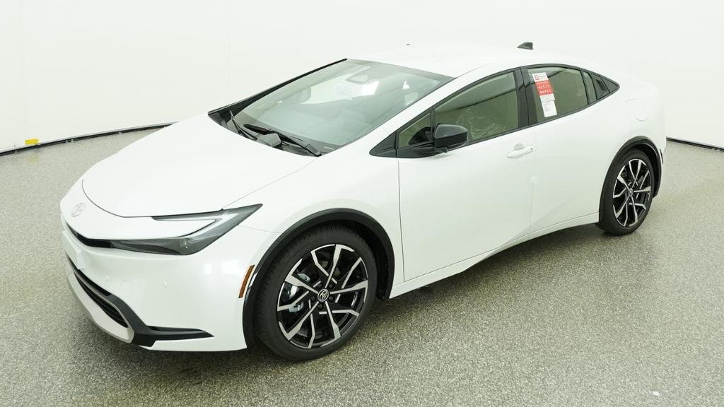 2026 Toyota Prius XSE's photo