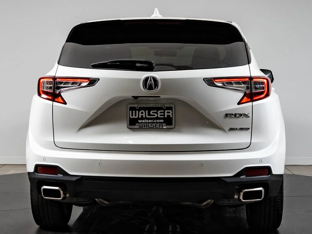 Certified Used 2022 Platinum White Pearl Acura Technology Package image 7