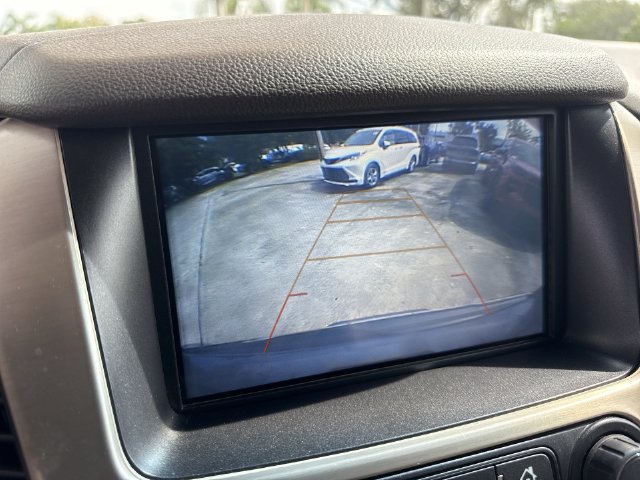 Used 2019 Gray GMC Denali image 17