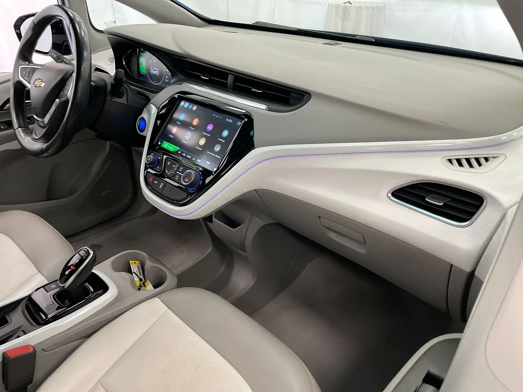 Used 2020 Kinetic Blue Metallic Chevrolet Premier image 27