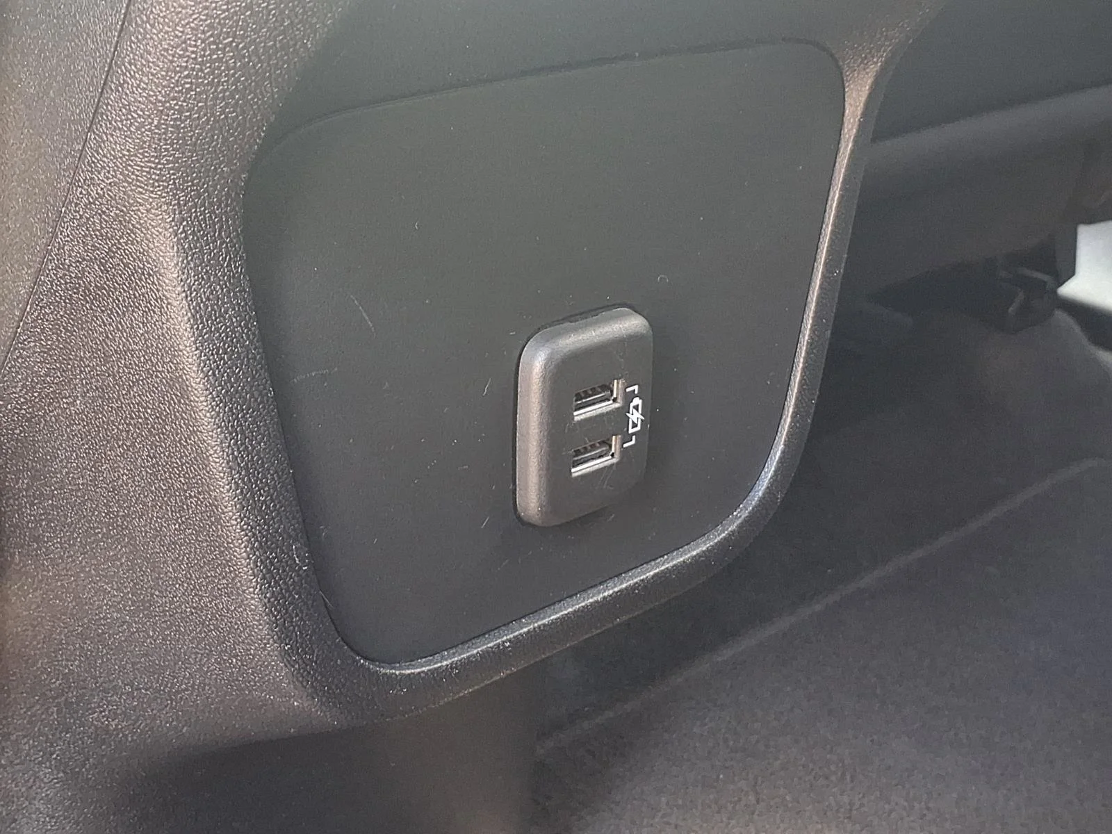 Used 2019 Satin Steel Metallic GMC SLE image 24