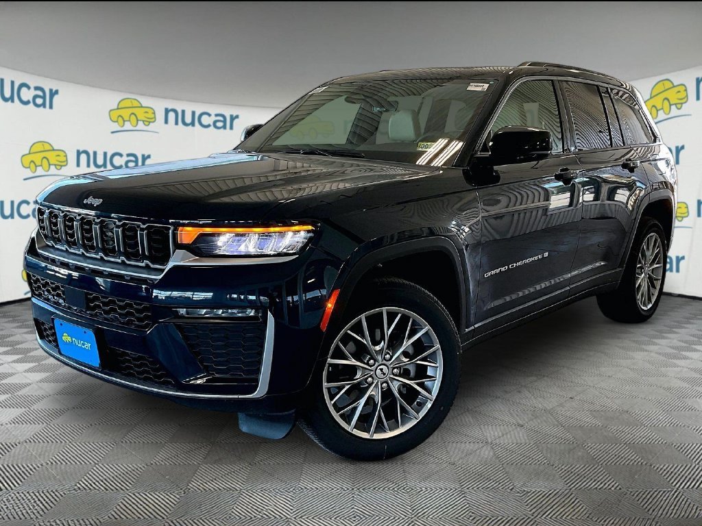 New 2027 Fathom Blue Pearl-Coat Paint Jeep Limited image 4