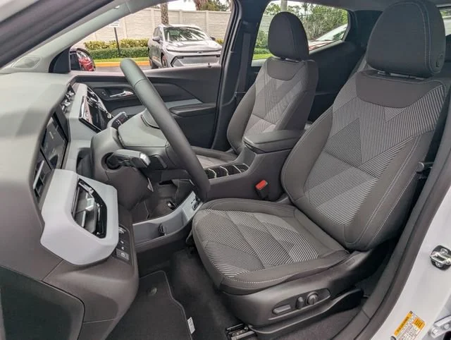 New 2027 Summit White Chevrolet LT image 5
