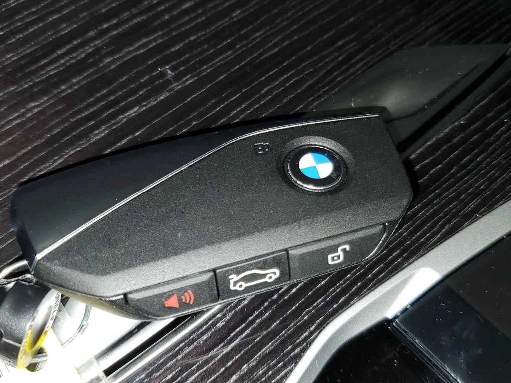 Used 2026 White BMW sDrive40i image 26