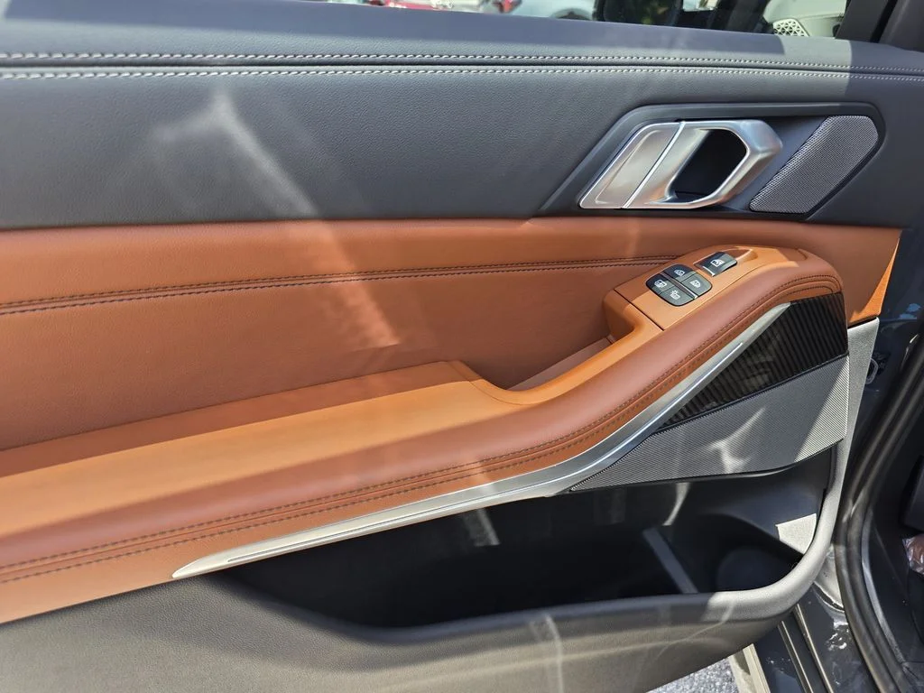 New 2027 Dravit Grey Metallic BMW M60i image 15